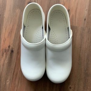 Dansko shoes size 38 white